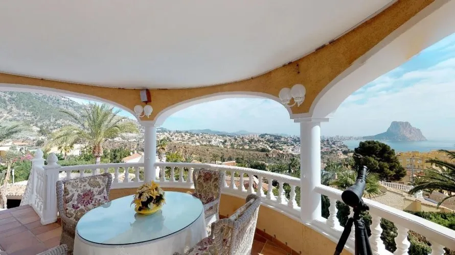 7 bedrooms villa for sale, Maryvilla, Spain No. 397