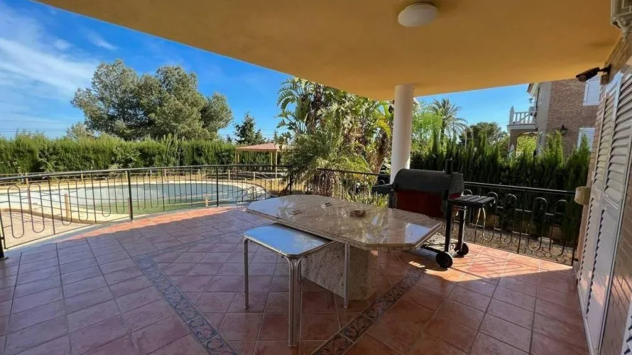4 bedrooms apartment for sale, Manises, Spain No. 1312 № 3