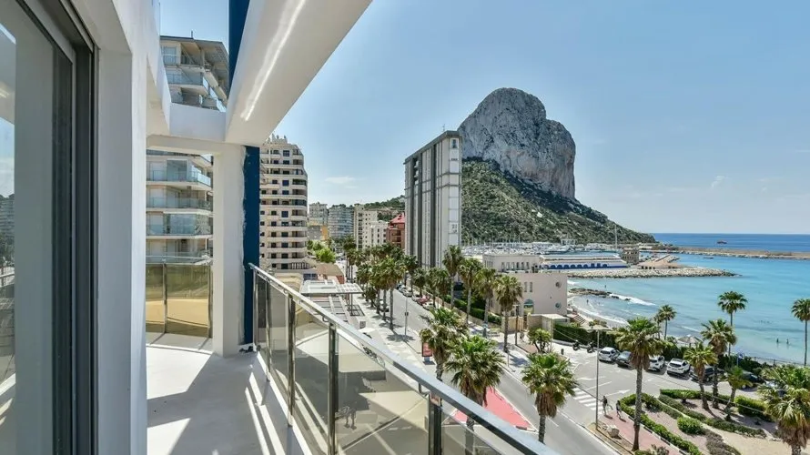 3 bedrooms apartment for sale, Calpe, Spain No. 160 № 15