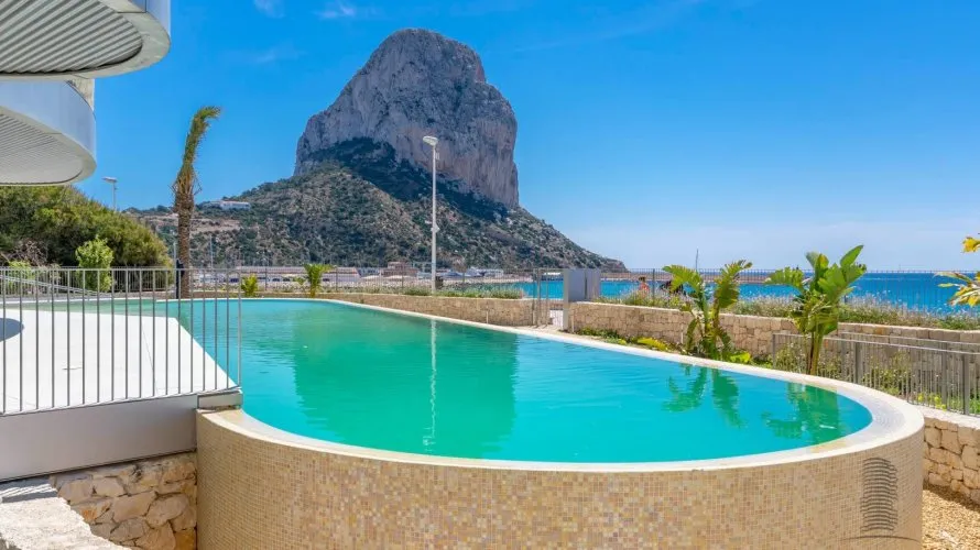 3 bedrooms apartment for sale, Calpe, Spain No. 546 № 5