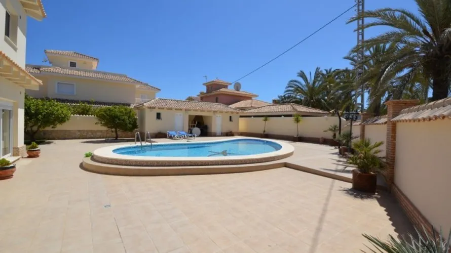 276m² villa for sale, Cabo Roig, Spain No. 257 № 2