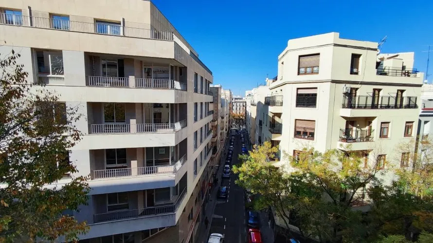 2 bedrooms apartment for sale, Madrid, Spain No. 643 № 3