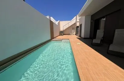 3 bedrooms apartment for sale, La Zenia, Spain No. 1351