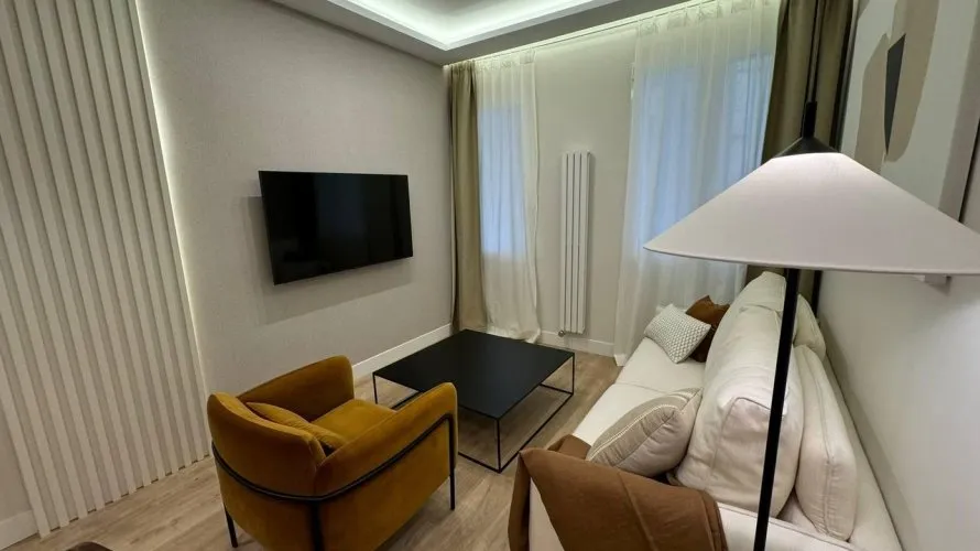 2 bedrooms apartment for sale, Madrid, Spain No. 587 № 5