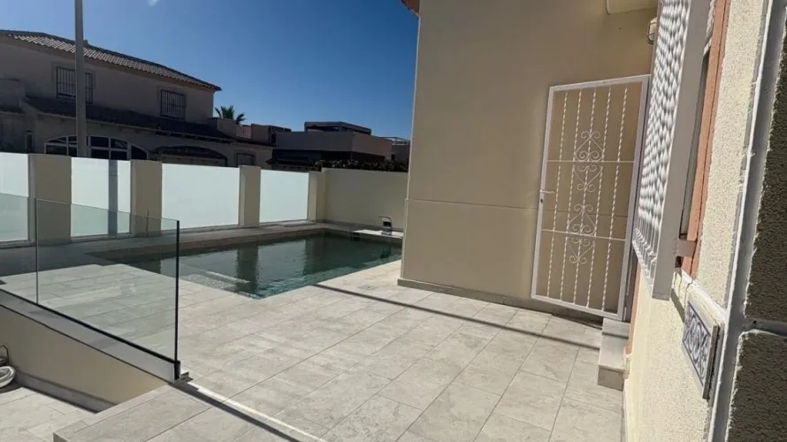2 bedrooms villa for sale, Torreblanca, Spain No. 138 № 12