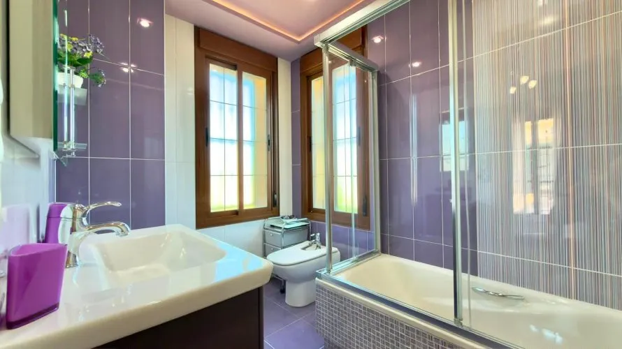 8 bedrooms villa for sale, Calpe, Spain No. 1153 № 1