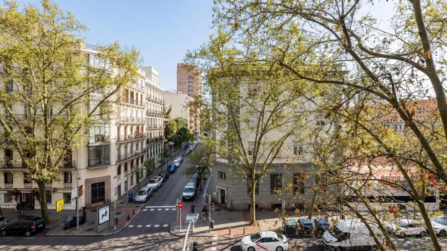 2 bedrooms apartment for sale, Madrid, Spain No. 1375 № 8