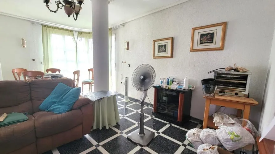 1 bedroom apartment for sale, Torrevieja, Spain No. 1040 № 2