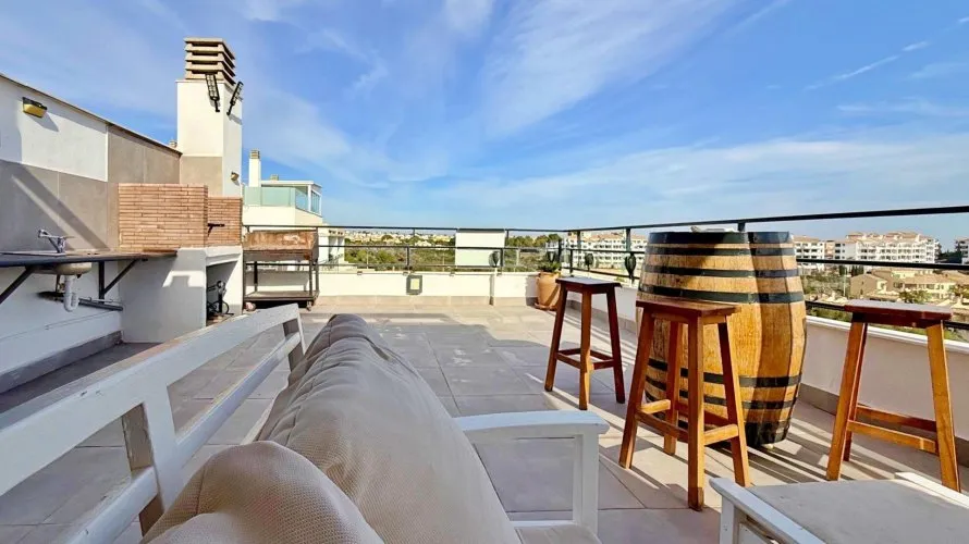 2 bedrooms penthouse for sale, Alicante, Spain No. 1022 № 11