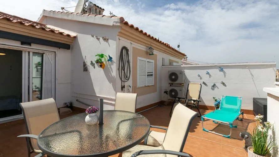 89m² penthouse for sale, Torrevieja, Spain No. 1100