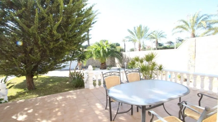 5 bedrooms villa for sale, Cabo Roig, Spain No. 563 № 20