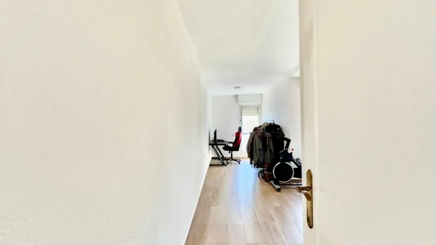 2 bedrooms penthouse for sale, Torrevieja, Spain No. 1024 № 20
