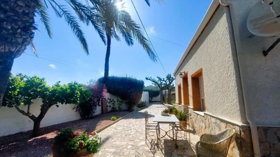 5 bedrooms house for sale, La Marina, Spain No. 1241 № 22