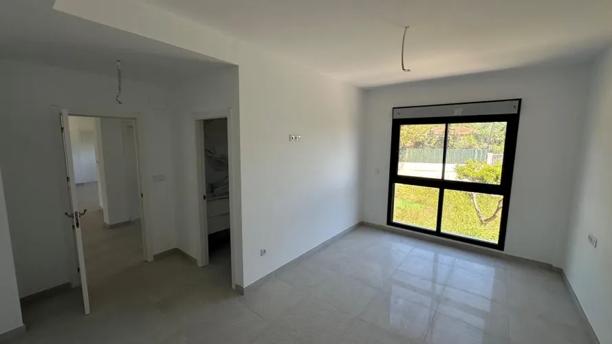 5 bedrooms villa for sale, San Vicente del Raspeig, Spain No. 1106 № 9