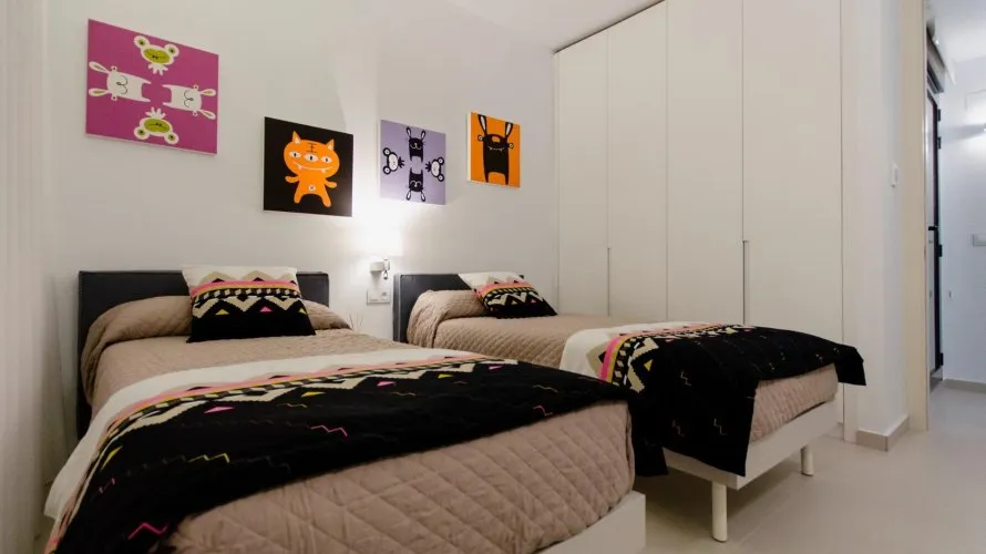4 bedrooms villa for sale, Campoamor, Spain No. 609 № 9