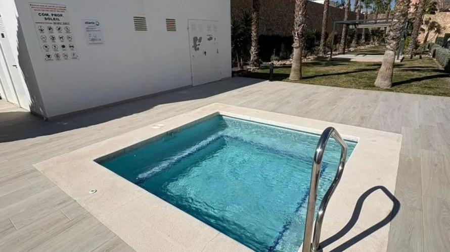 2 bedrooms apartment for sale, Villamartin, Spain No. 1002 № 1
