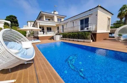 239m² villa for sale, Torrevieja, Spain No. 181