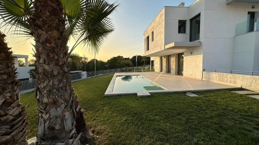 4 bedrooms villa for sale, Finestrat, Spain No. 687 № 6