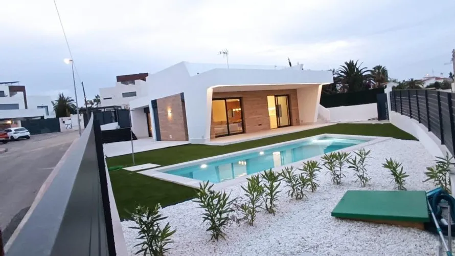 3 bedrooms villa for sale, Ciudad Quesada, Spain No. 125 № 19