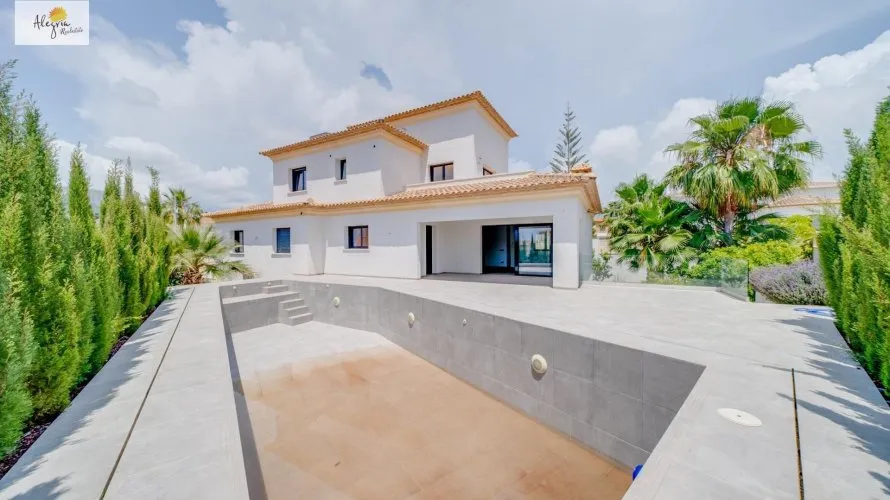 5 bedrooms villa for sale, Calpe, Spain No. 443 № 6