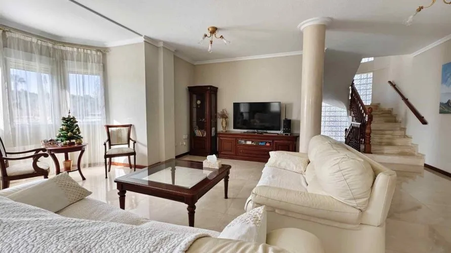 5 bedrooms villa for sale, Ciudad Quesada, Spain No. 105 № 18