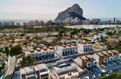 3 bedrooms house for sale, Calpe, Spain No. 486