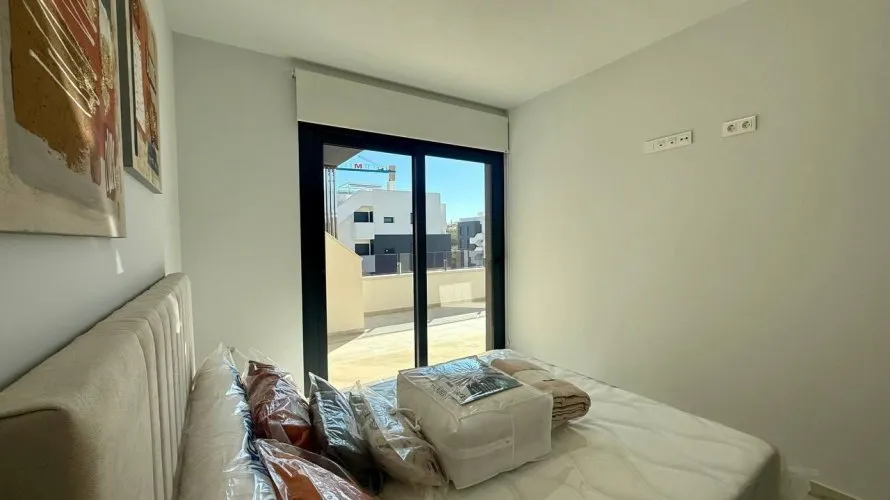 2 bedrooms penthouse for sale, Torrevieja, Spain No. 1001 № 26