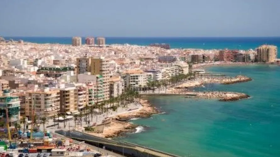3 bedrooms villa for sale, Torrevieja, Spain No. 407 № 11
