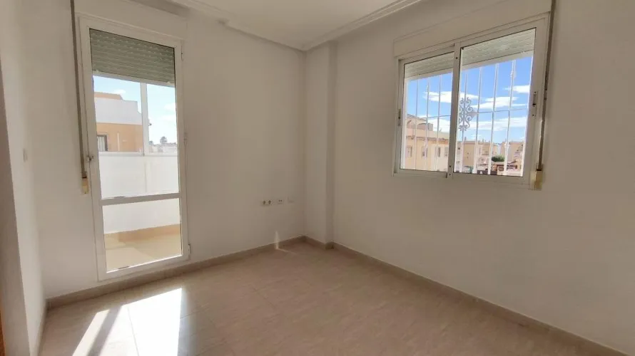 3 bedrooms house for sale, Rojales, Spain No. 971 № 16