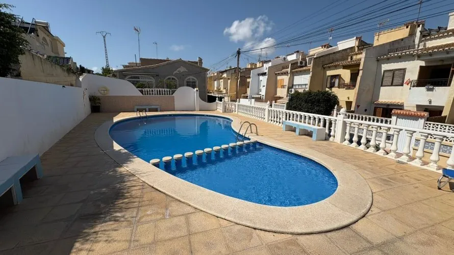 3 bedrooms house for sale, Torrevieja, Spain No. 791 № 23