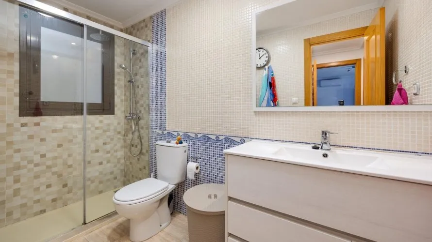 2 bedrooms apartment for sale, Torrevieja, Spain No. 1365 № 11
