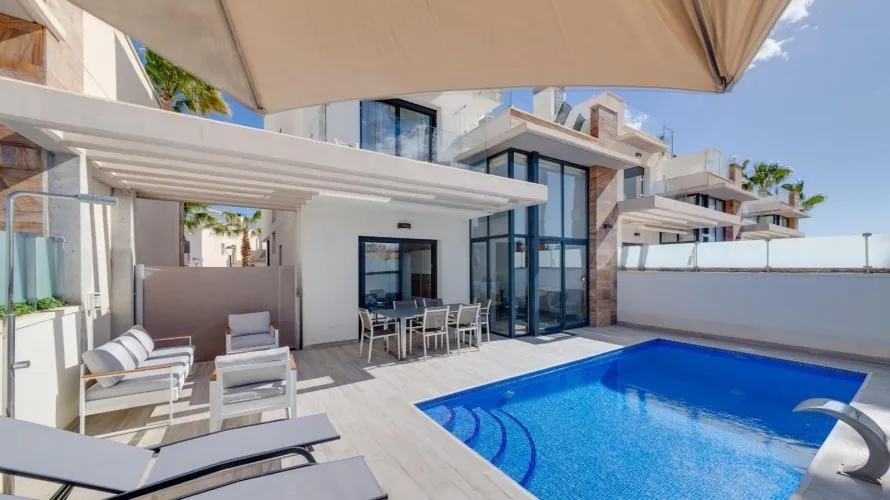 3 bedrooms villa for sale, La Zenia, Spain No. 247 № 26
