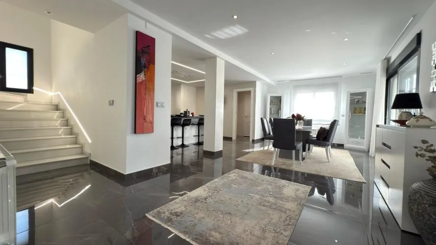 5 bedrooms villa for sale, San Juan, Spain No. 669 № 26