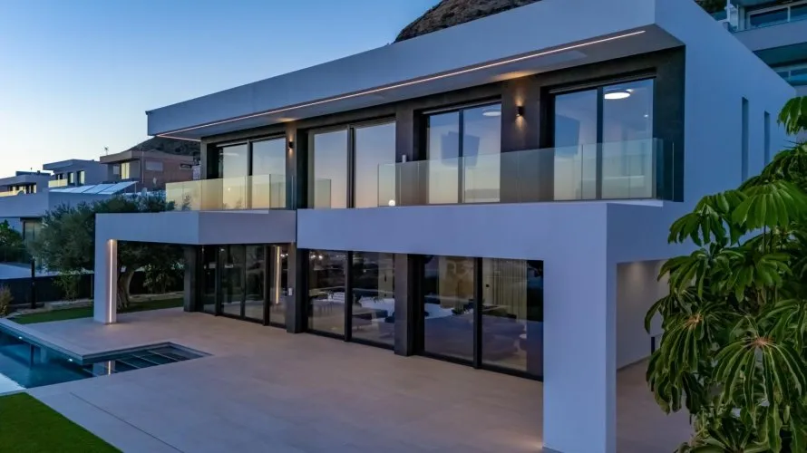 7 bedrooms villa for sale, Finestrat, Spain No. 703 № 1