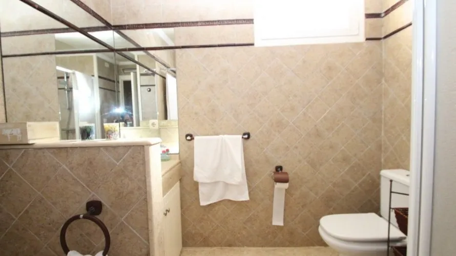 5 bedrooms villa for sale, Cabo Roig, Spain No. 563 № 16