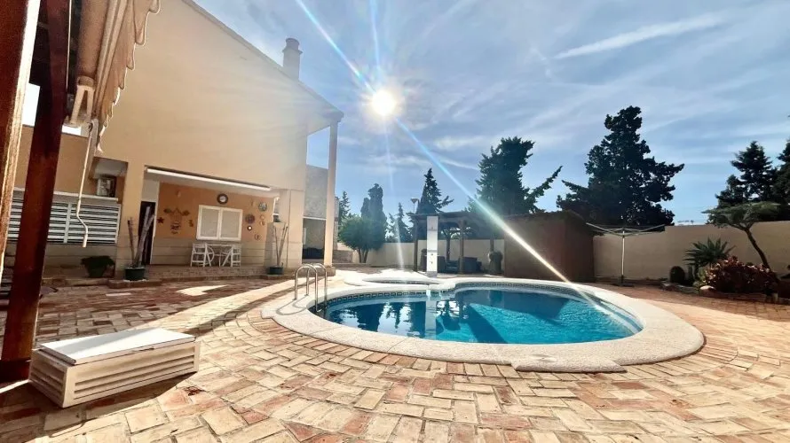 4 bedrooms villa for sale, Torrevieja, Spain No. 229 № 9