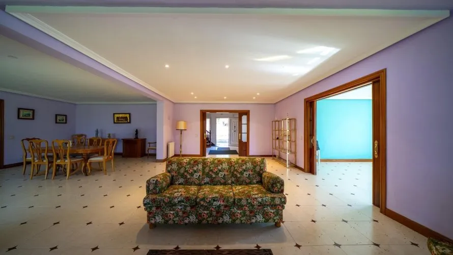 8 bedrooms house for sale, Colmenarejo, Spain No. 1396 № 25