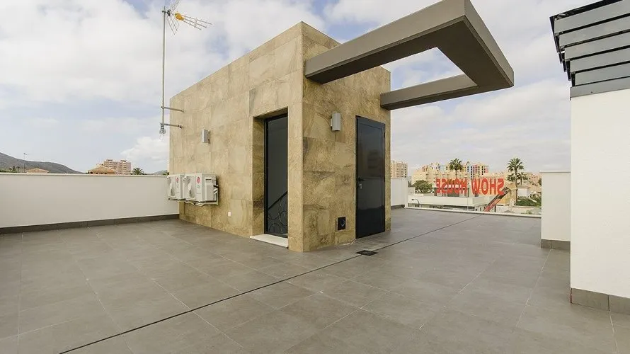 4 bedrooms villa for sale, Playa Honda, Spain No. 280