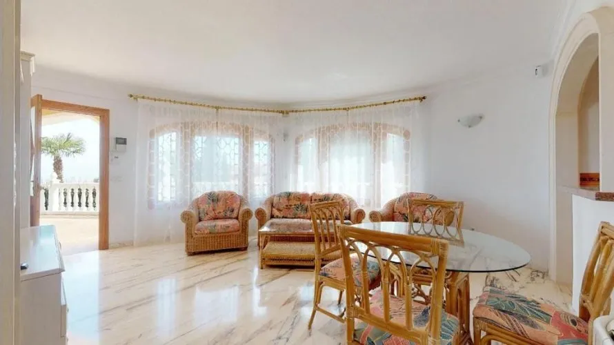 7 bedrooms villa for sale, Maryvilla, Spain No. 397 № 15