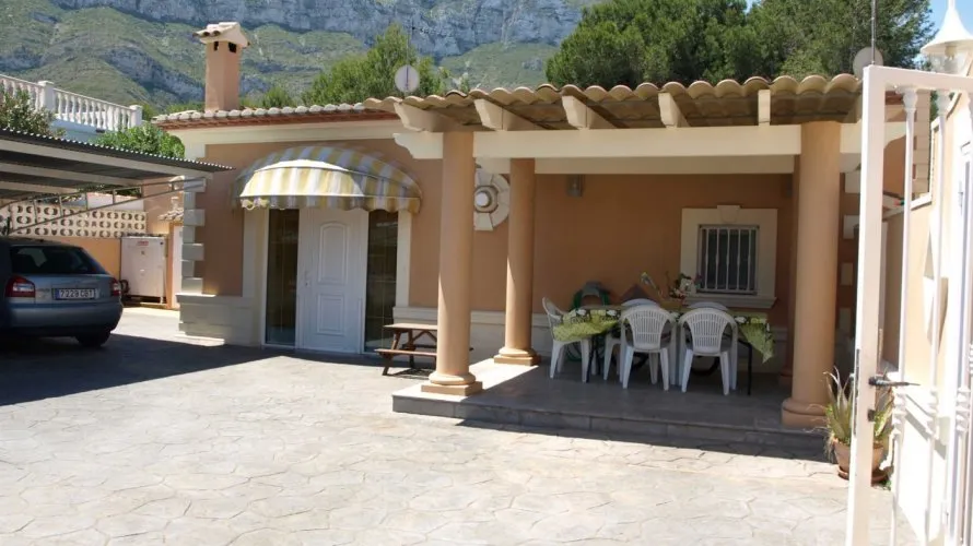 11 bedrooms villa for sale, Denia, Spain No. 289 № 2
