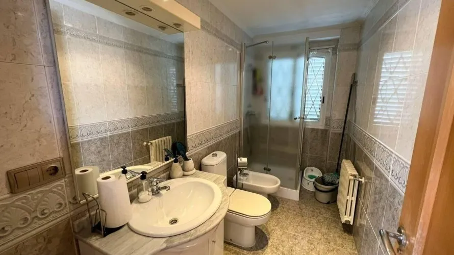 4 bedrooms apartment for sale, Manises, Spain No. 1312 № 19