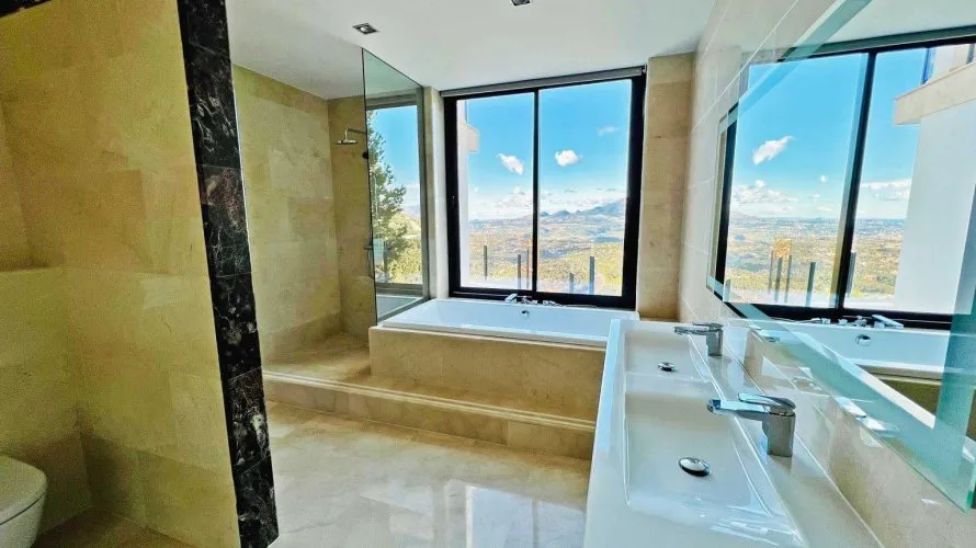 4 bedrooms villa for sale, Zona Altea Hills, Spain No. 1314 № 10