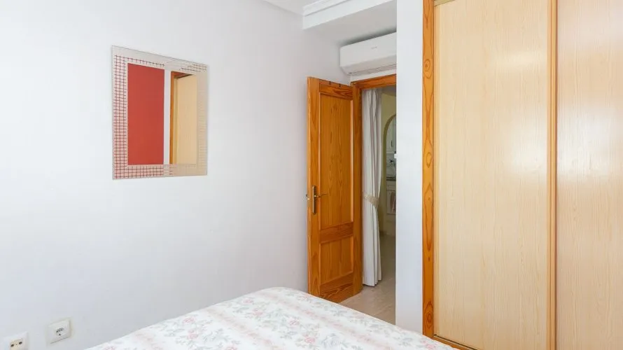 89m² penthouse for sale, Torrevieja, Spain No. 1100 № 28