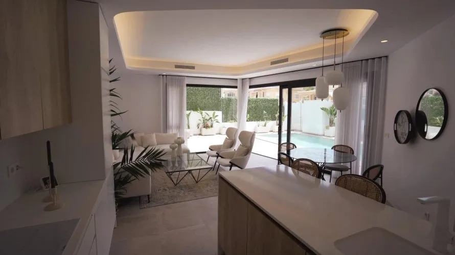 3 bedrooms villa for sale, La Florida, Spain No. 560 № 5