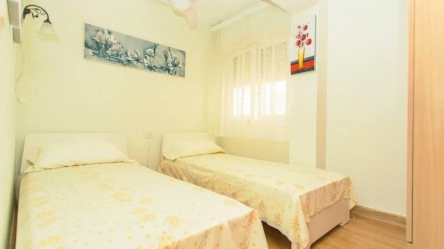 3 bedrooms apartment for sale, Torrevieja, Spain No. 240 № 14
