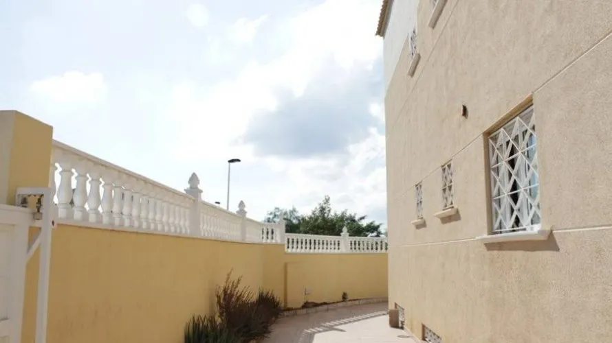6 bedrooms apartment for sale, Torrevieja, Spain No. 842 № 26