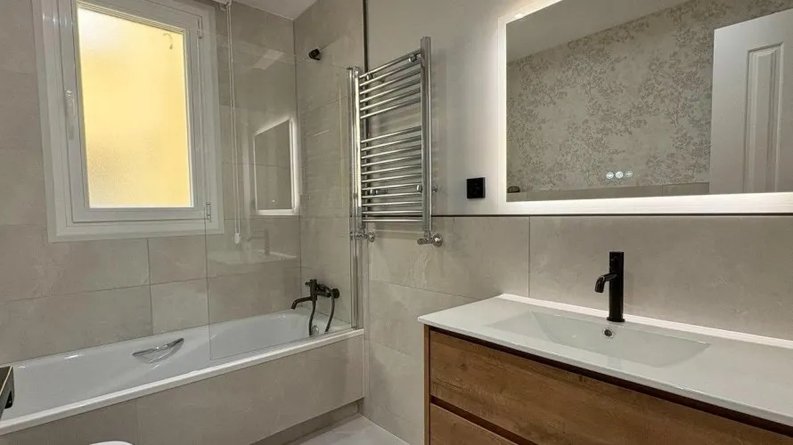 2 bedrooms apartment for sale, Madrid, Spain No. 1033 № 21
