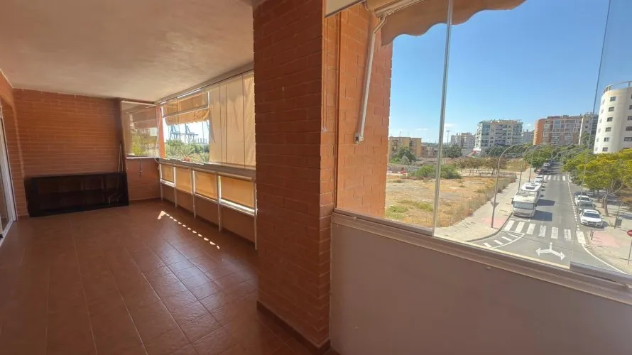 3 bedrooms apartment for sale, Alicante, Spain No. 126 № 6