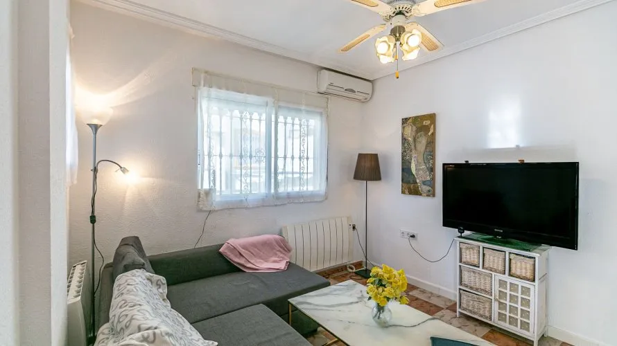 74m² apartment for sale, Playa Flamenca II, Spain No. 1083 № 6