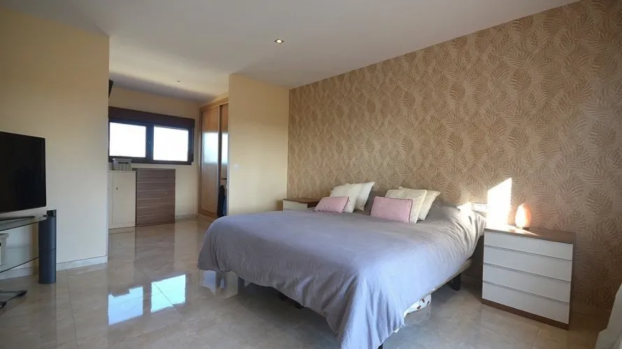 5 bedrooms apartment for sale, Albacete, Spain No. 1247 № 2